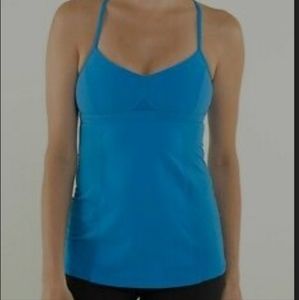 𝅺LULULEMON Cornflower Blue Bend and Flow Tanktop